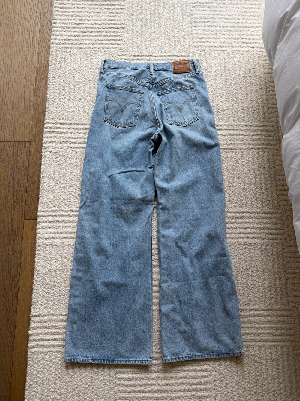 Levi's Ribcage Wide Leg Jeans - Picture 3 of 3